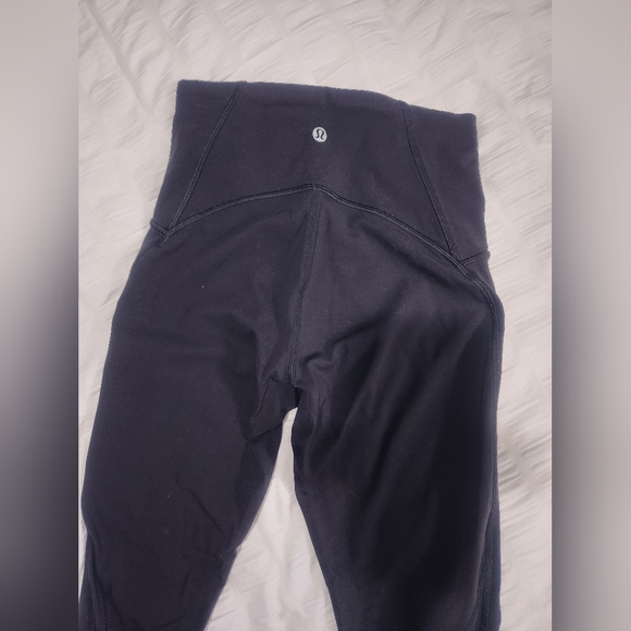 Lululemon leggings with mesh - Picture 7 of 9
